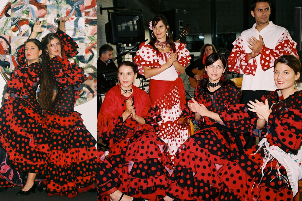 Flamenco danseressen - waar de elegantie en passie van de flamenco tot leven komen door onze getalenteerde danseressen. 